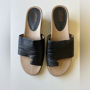 Lucca Lane Women's Brush Brown
Leather Toe Ring Wedge Sandals Size 9